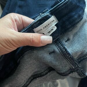 Good American Always Fits Good Curve Straight Jeans